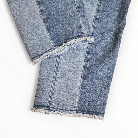 Two Toned Denim Mom Jeans Size 28 High Waisted Raw Hem Cropped - Picture 8 of 13